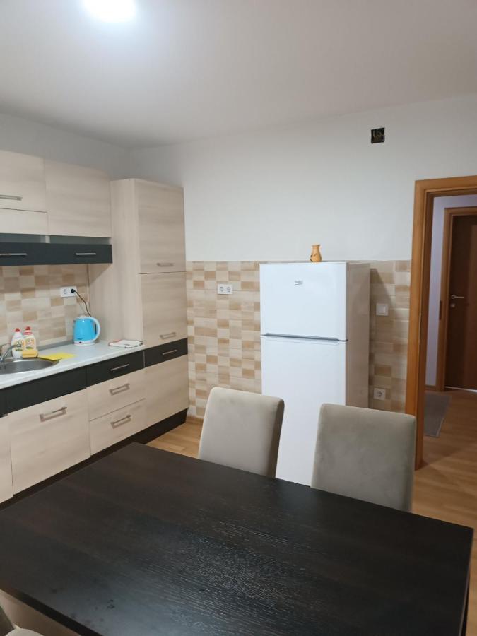 Hotel 2Bdr Apt With Balcony With View- Free Parking Sarajevo Exterior foto
